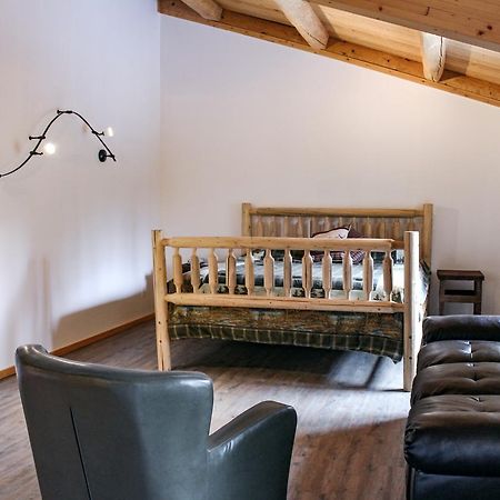 Rock Lake Lodge Rock Lake Lodge Provincial Park المظهر الخارجي الصورة