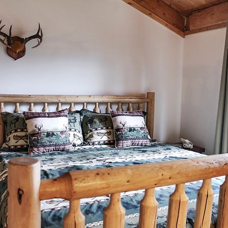 Rock Lake Lodge Rock Lake Lodge Provincial Park المظهر الخارجي الصورة