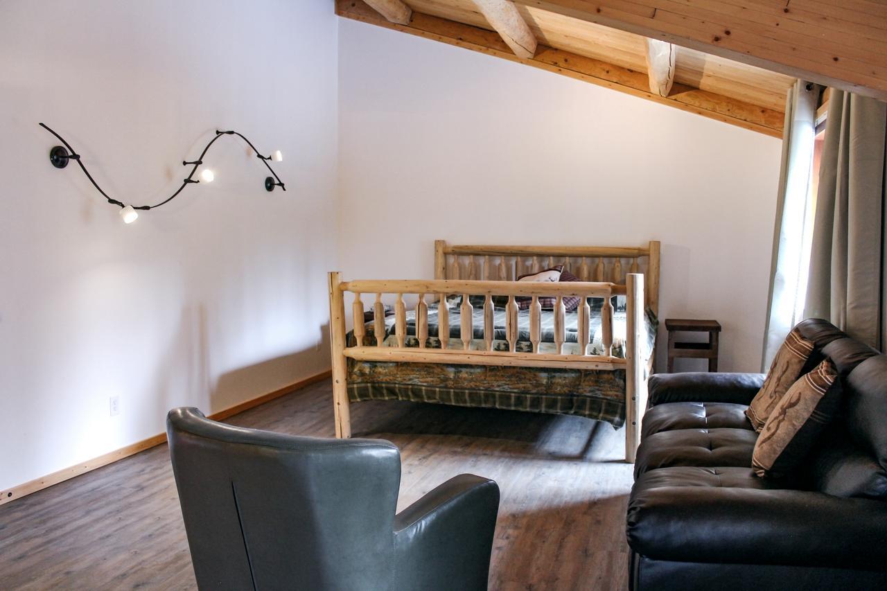 Rock Lake Lodge Rock Lake Lodge Provincial Park المظهر الخارجي الصورة
