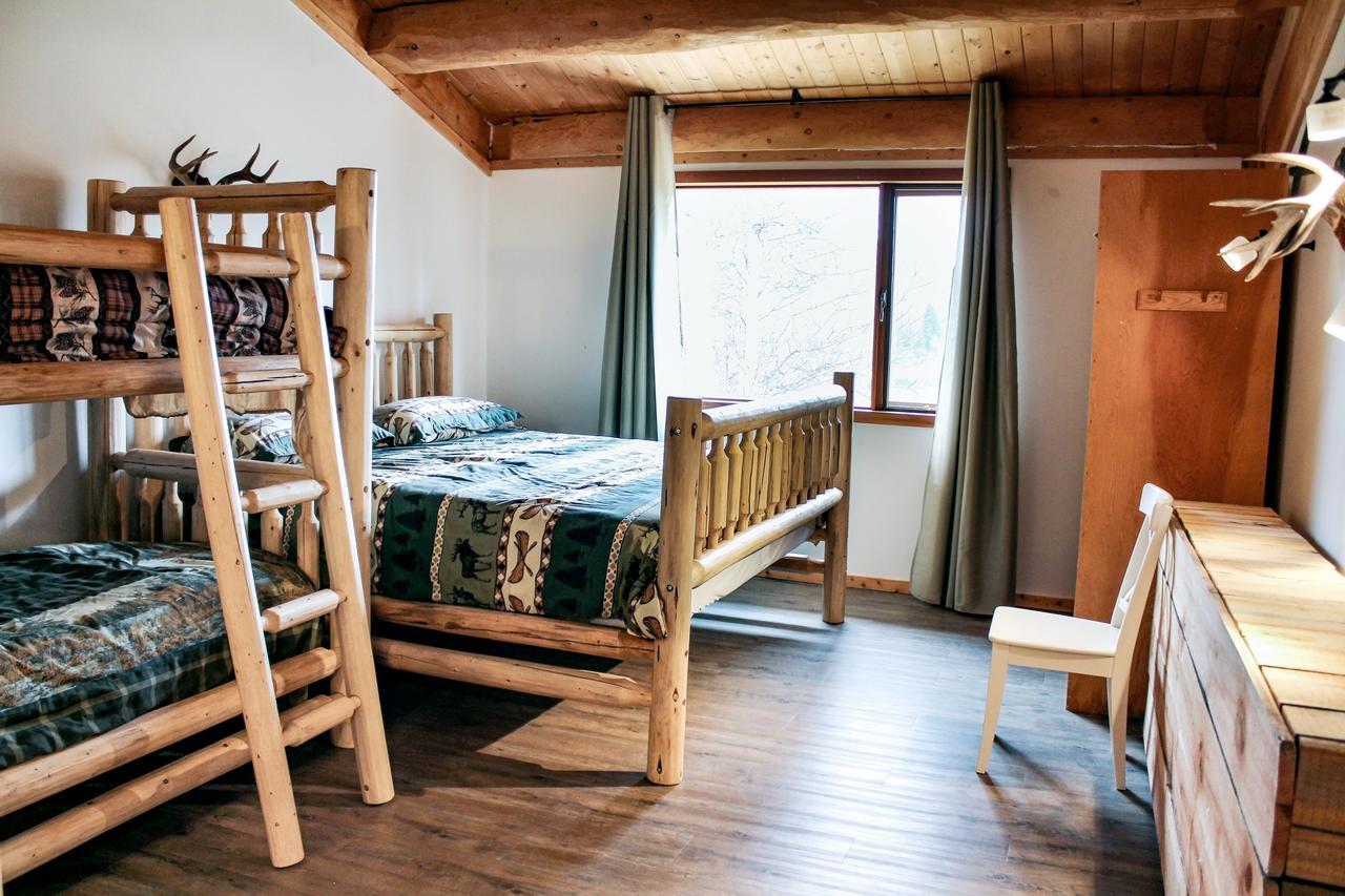 Rock Lake Lodge Rock Lake Lodge Provincial Park المظهر الخارجي الصورة
